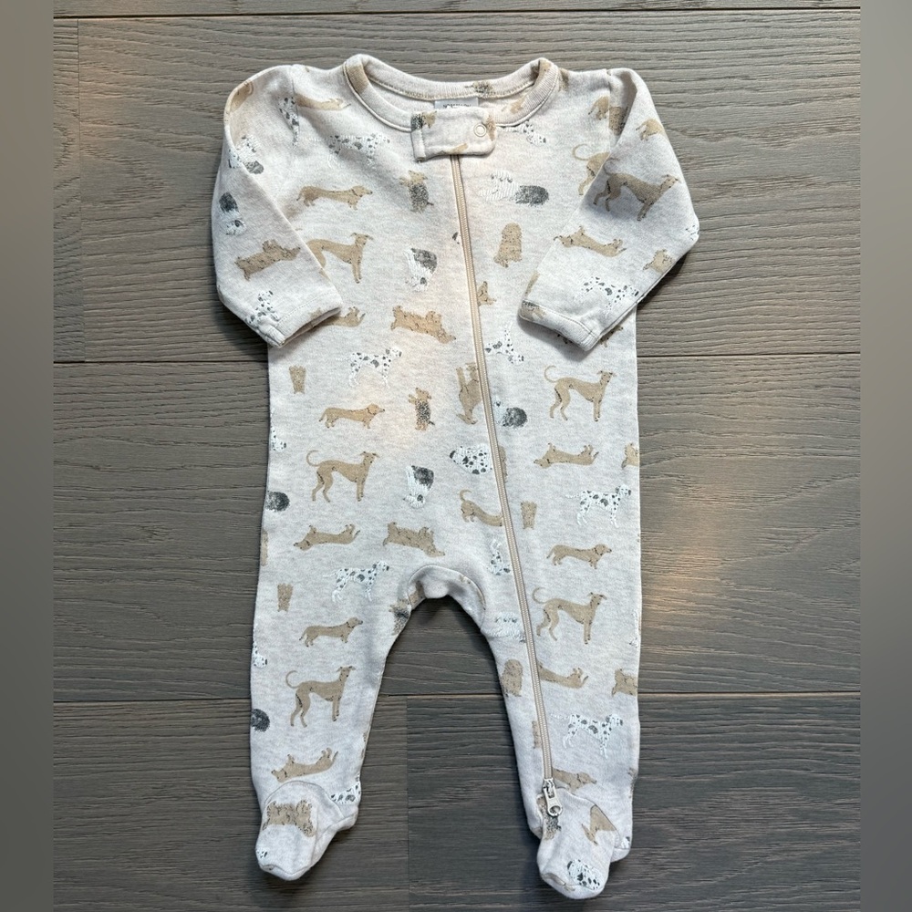 Nordstrom Cream and Tan Dog Print Kids Footie